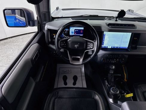 Certified 2022 Ford Bronco Badlands AWD/4WD image 3