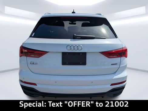 Certified 2024 Audi Q3 2.0T Premium w/ Convenience Package image 3