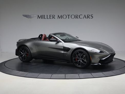 Used 2021 Aston Martin V8 Vantage Roadster image 10