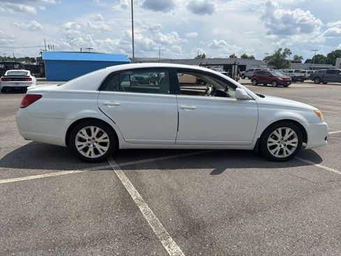 Used 2008 Toyota Avalon XLS FWD image 2