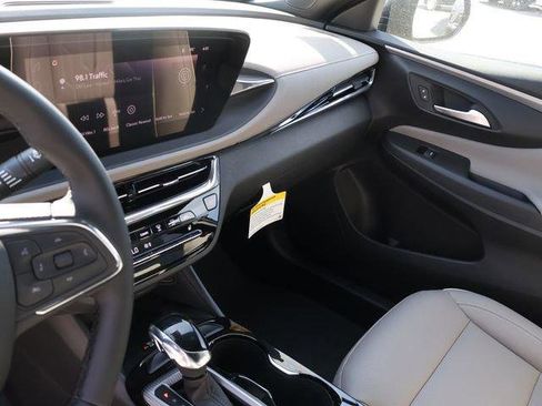 New 2026 Buick Envista Avenir FWD image 23