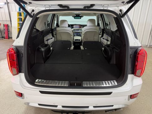 Used 2021 Hyundai Palisade Calligraphy image 33