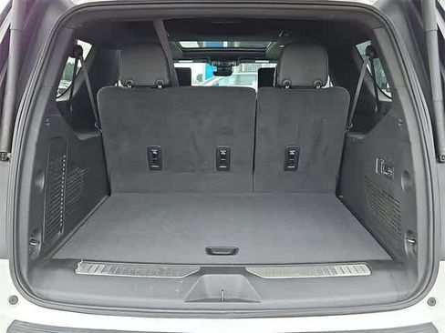 Certified 2024 Chevrolet Suburban High Country w/ Advanced Technology Package image 32