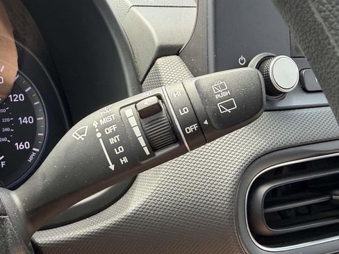 Certified 2023 Hyundai Kona SEL AWD/4WD image 25