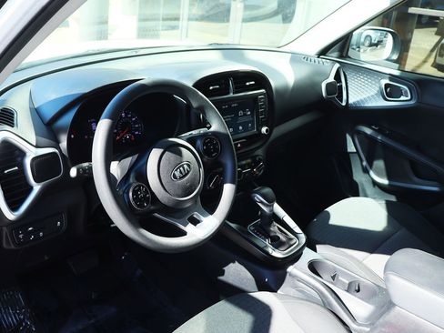 Used 2021 Kia Soul S image 39