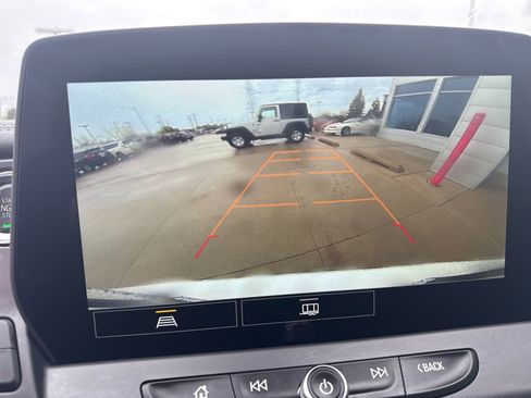 Used 2025 Chevrolet Blazer LT image 20