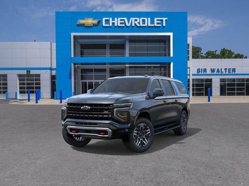 New 2026 Chevrolet Suburban Z71 image 8