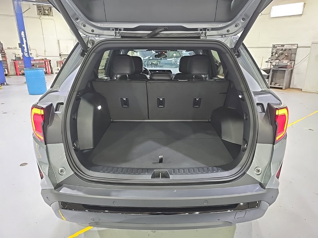 New 2027 GMC Terrain Elevation w/ Elevation Premium Package AWD/4WD image 13