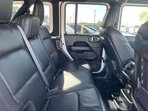 Used 2018 Jeep Wrangler Unlimited Rubicon AWD/4WD image 17