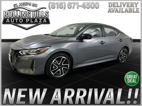 Used 2024 Nissan Sentra SR image 1
