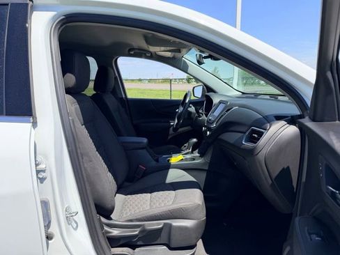 Used 2020 Chevrolet Equinox LT FWD image 11