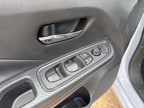 New 2025 Nissan Versa SV w/ Trunk Package FWD image 12
