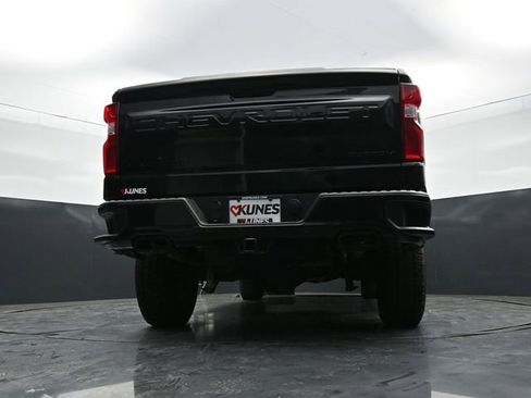 Used 2021 Chevrolet Silverado 1500 Custom Trail Boss w/ Midnight Edition AWD/4WD image 46