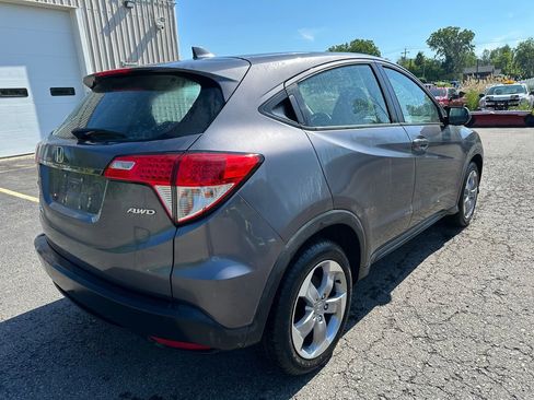 Used 2022 Honda HR-V LX image 12