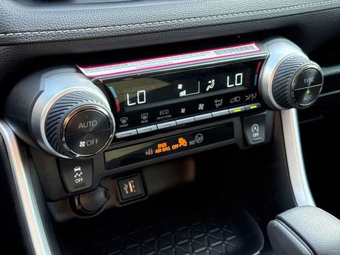 Used 2024 Toyota RAV4 XLE image 24