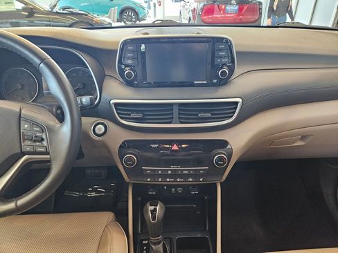 Used 2021 Hyundai Tucson Limited AWD/4WD image 18