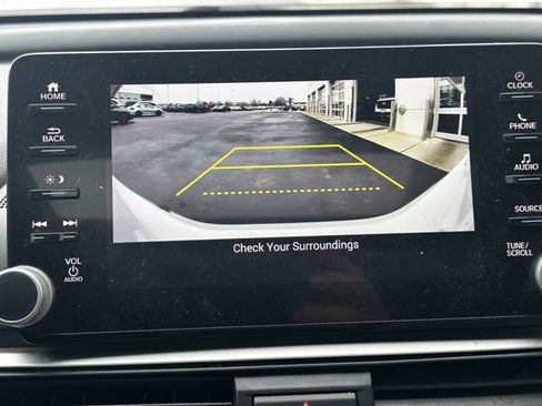 Used 2021 Honda Accord EX image 12
