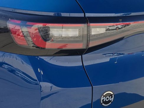 New 2026 Volkswagen ID.4 Pro S Plus image 9