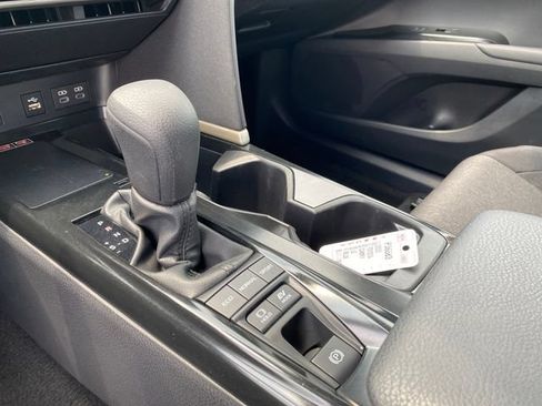 Used 2025 Toyota Camry LE FWD image 13
