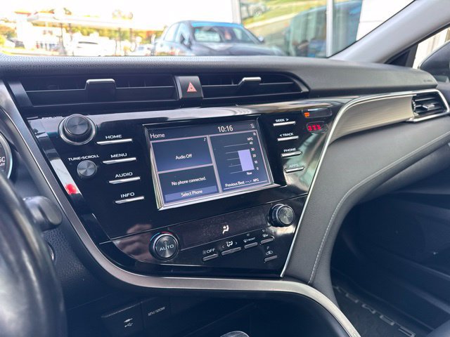 Used 2018 Toyota Camry SE w/ Convenience Package FWD image 13