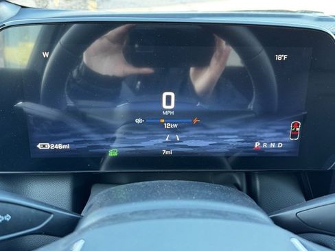 New 2026 Chevrolet Equinox EV LT image 23