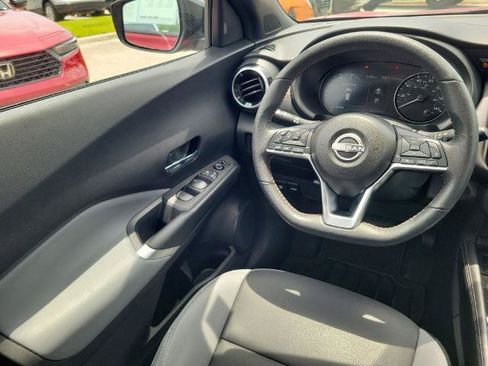 Certified 2023 Nissan Kicks SR w/ SR Premium Package FWD image 20
