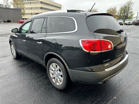 Used 2011 Buick Enclave CXL image 3