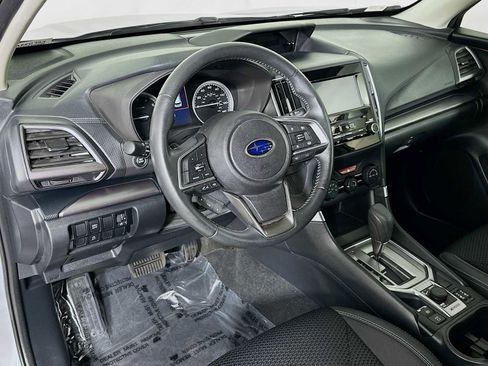 Certified 2023 Subaru Forester Premium image 9