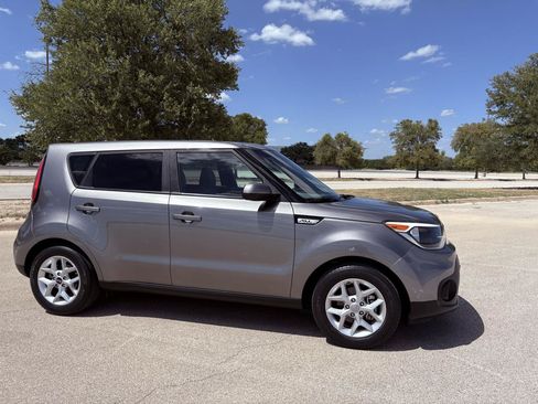 Used 2019 Kia Soul FWD image 52