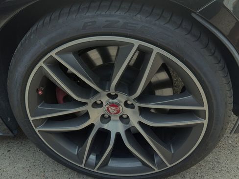 Used 2016 Jaguar F-TYPE R w/ Red Leather Interior Pack AWD/4WD image 9