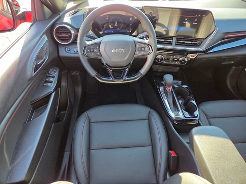 New 2026 Chevrolet Trax RS w/ Sunroof Package image 9