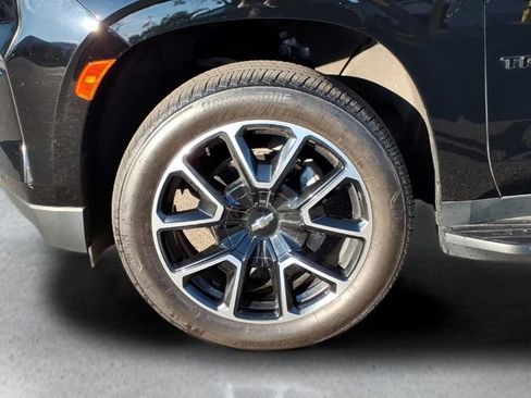 Used 2024 Chevrolet Tahoe RST w/ Luxury Package AWD/4WD image 9