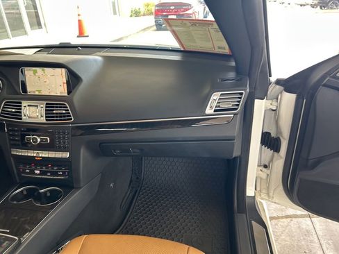 Used 2015 Mercedes-Benz E 550 Cabriolet image 29