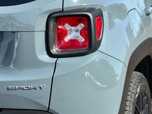 Used 2018 Jeep Renegade Sport w/ Power & Air Group AWD/4WD image 25