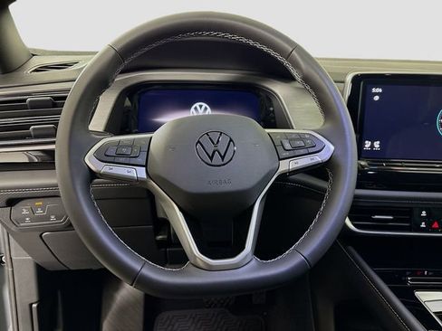 New 2026 Volkswagen Atlas Cross Sport SE AWD/4WD image 12