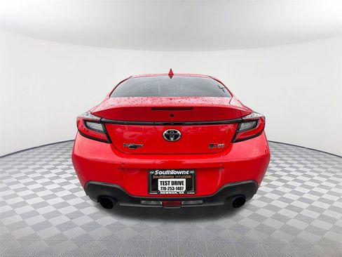 Used 2023 Toyota GR86 image 6