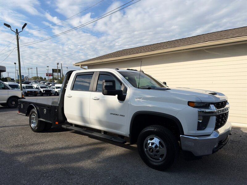 Used 2020 Chevrolet Silverado 3500 LT w/ Convenience Package AWD/4WD image 2