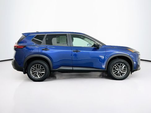 Used 2023 Nissan Rogue S AWD/4WD image 10