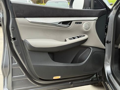 Used 2024 INFINITI QX50 Sensory image 20