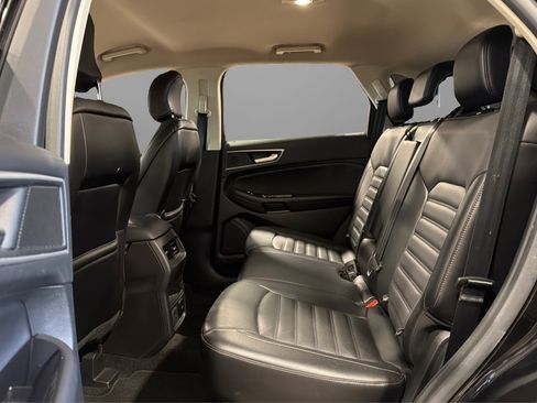 Used 2018 Ford Edge SEL w/ Equipment Group 201A AWD/4WD image 36