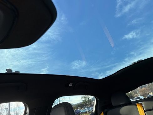 Used 2021 Polestar Polestar 2 w/ Performance Package image 40