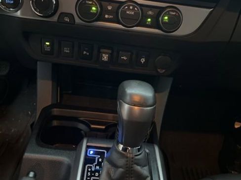 Used 2021 Toyota Tacoma Limited w/ Nightshade Package image 13
