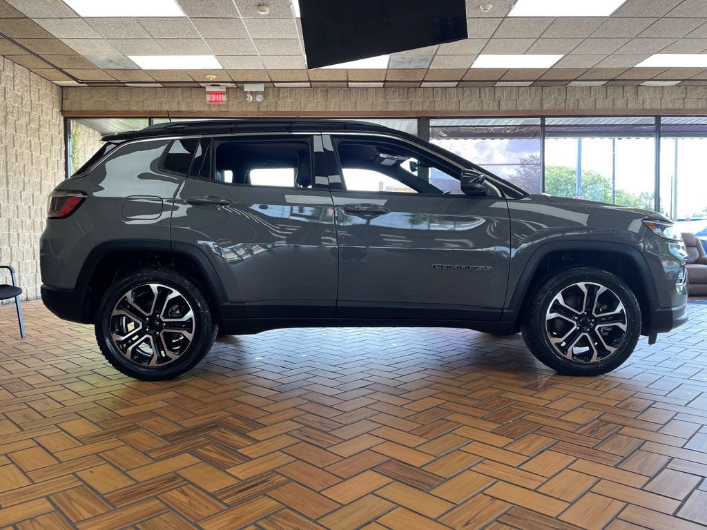 Used 2023 Jeep Compass Limited AWD/4WD image 6