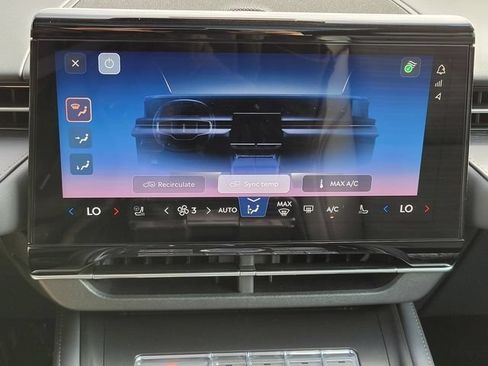 New 2026 Lincoln Nautilus Reserve AWD/4WD image 23