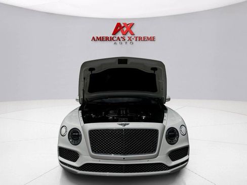 Used 2017 Bentley Bentayga image 57