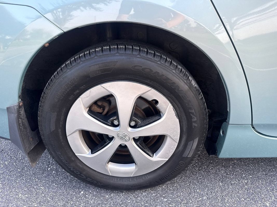 Used 2013 Toyota Prius Two FWD image 31