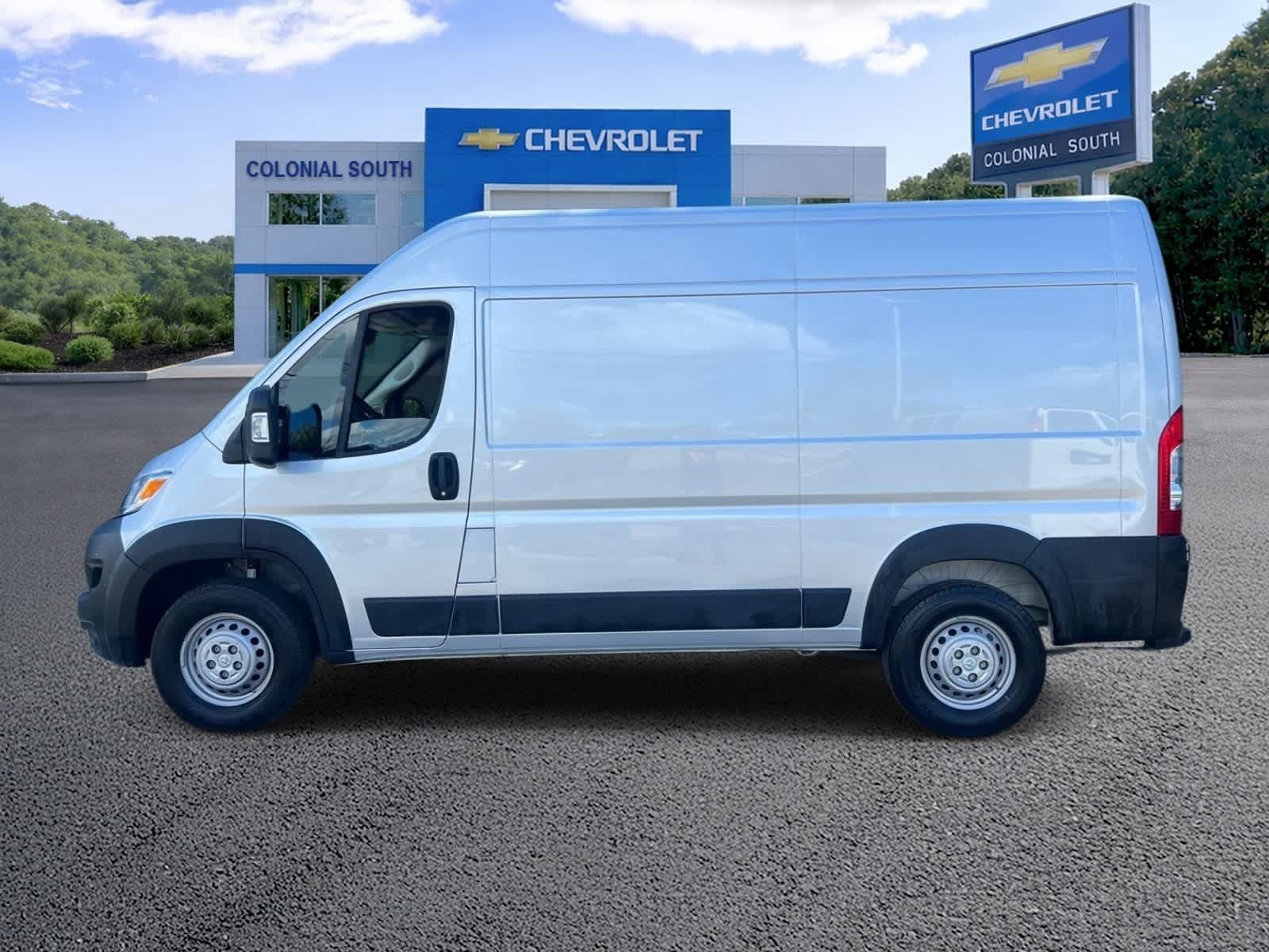 Used 2024 RAM ProMaster 2500 w/ Power Group FWD image 3