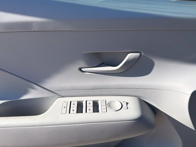 New 2027 Hyundai Kona SEL Sport FWD image 19