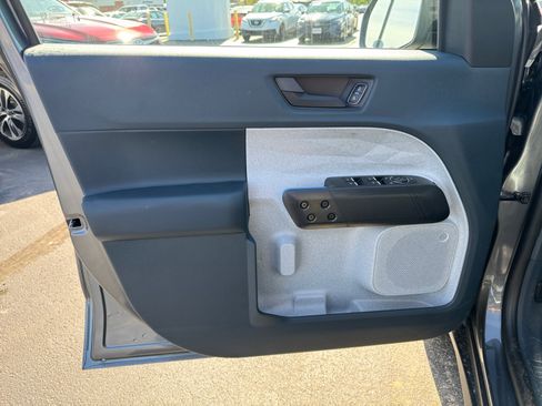 New 2025 Ford Maverick XLT image 24