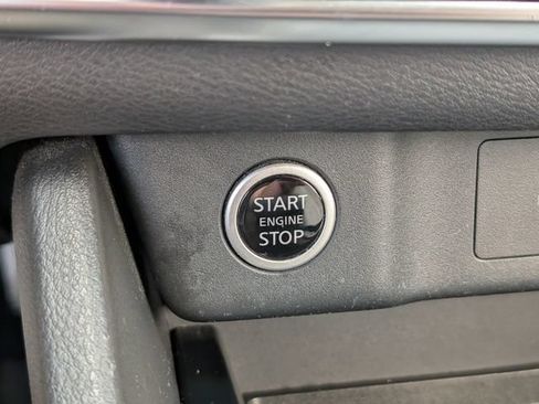 Used 2021 Nissan Rogue SV w/ Premium Package FWD image 27